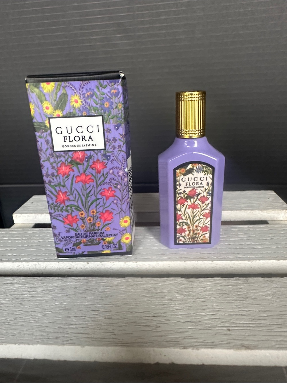 Gucci Flora Gorgeous Jasmine Lavender Purple Mini Perfume Bottle
